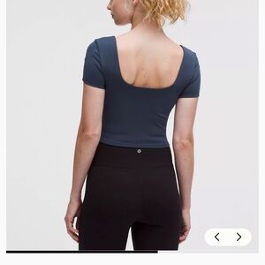 Lululemon Wunder Under SmoothCover Square-Neck T-Shirt NWT size 6 club blue